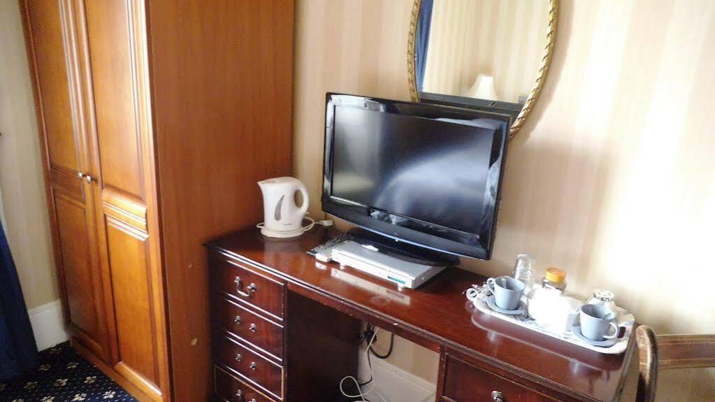 Alexander 4* EDI